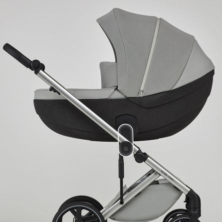 Carrycot & seat unit height adjustment adapters