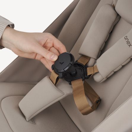 Magnetic buckle and 5 point safety belts