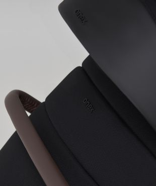 IQ foot cover for seat unit