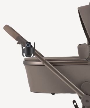 Universal cup holder