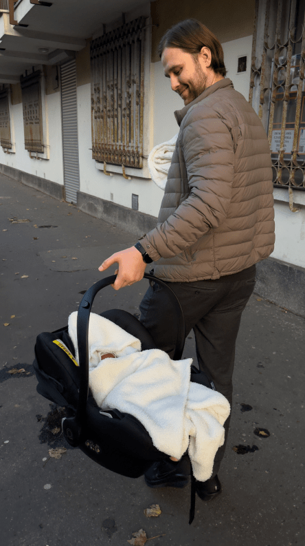 Car seat Anex x Avionaut Cosmo in real life