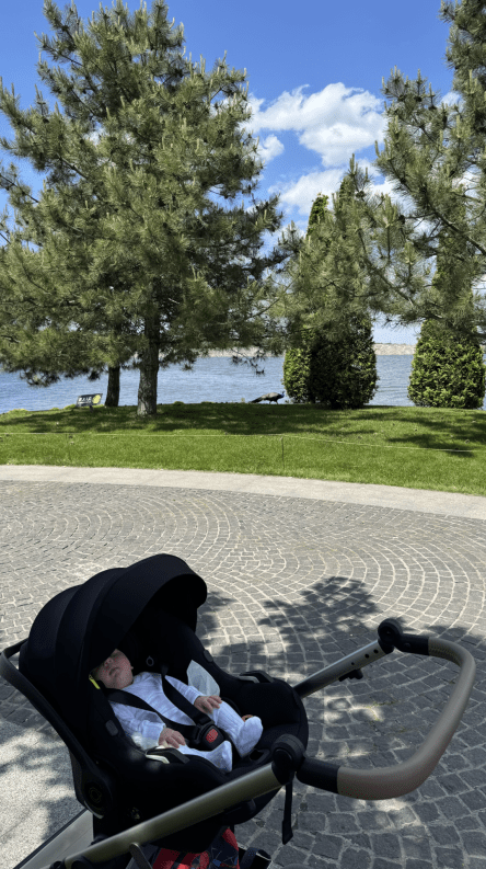 Car seat Anex x Avionaut Cosmo in real life