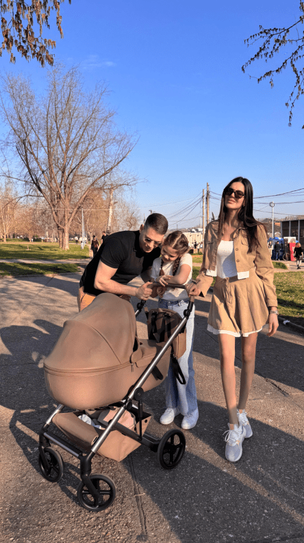 Anex Eli in real life